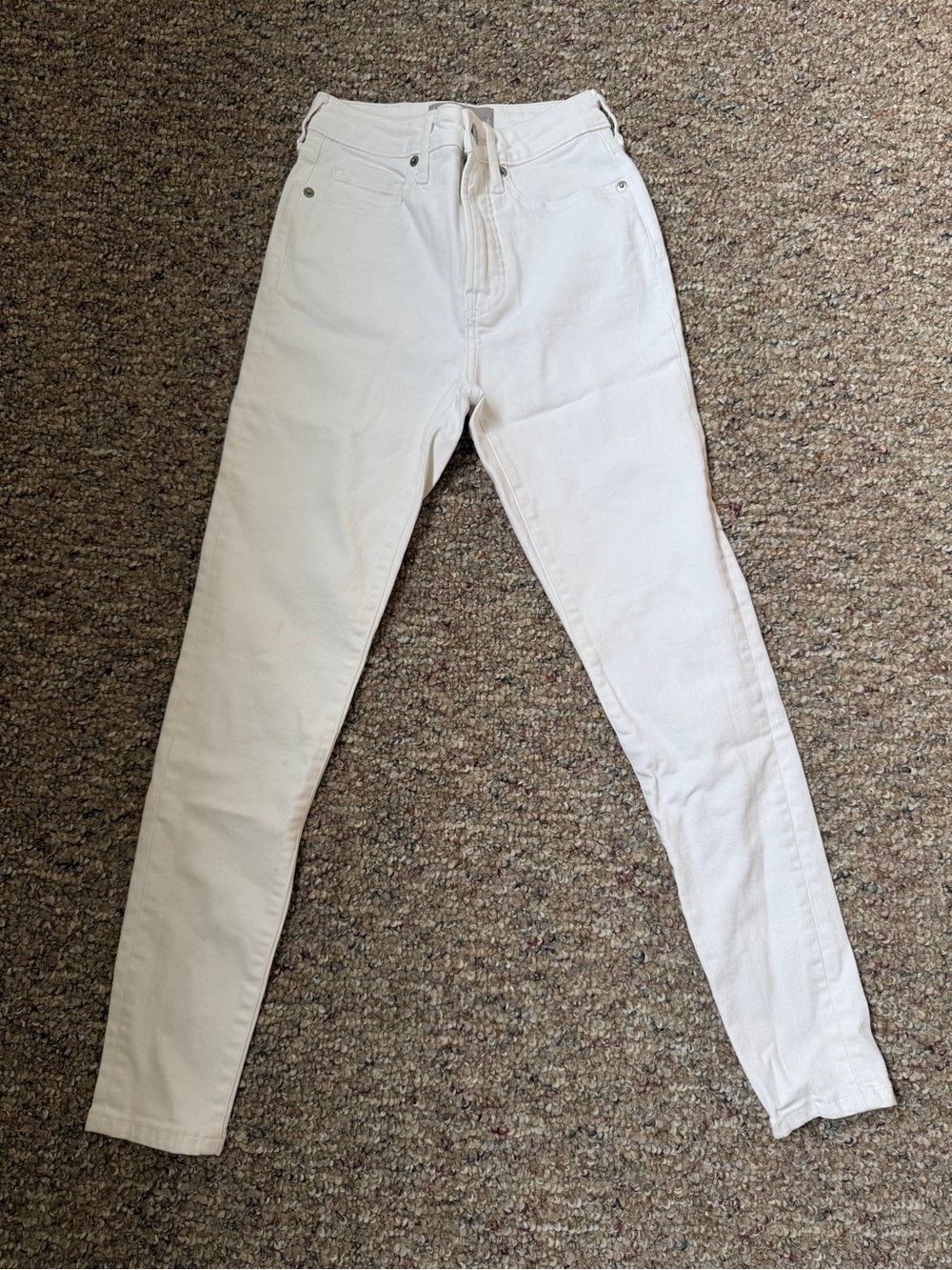 Everlane The Curvy Women’s High-Rise Slim Fit Jeans in Off-White